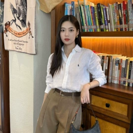 女式T恤;女式衬衫;时尚休闲套装