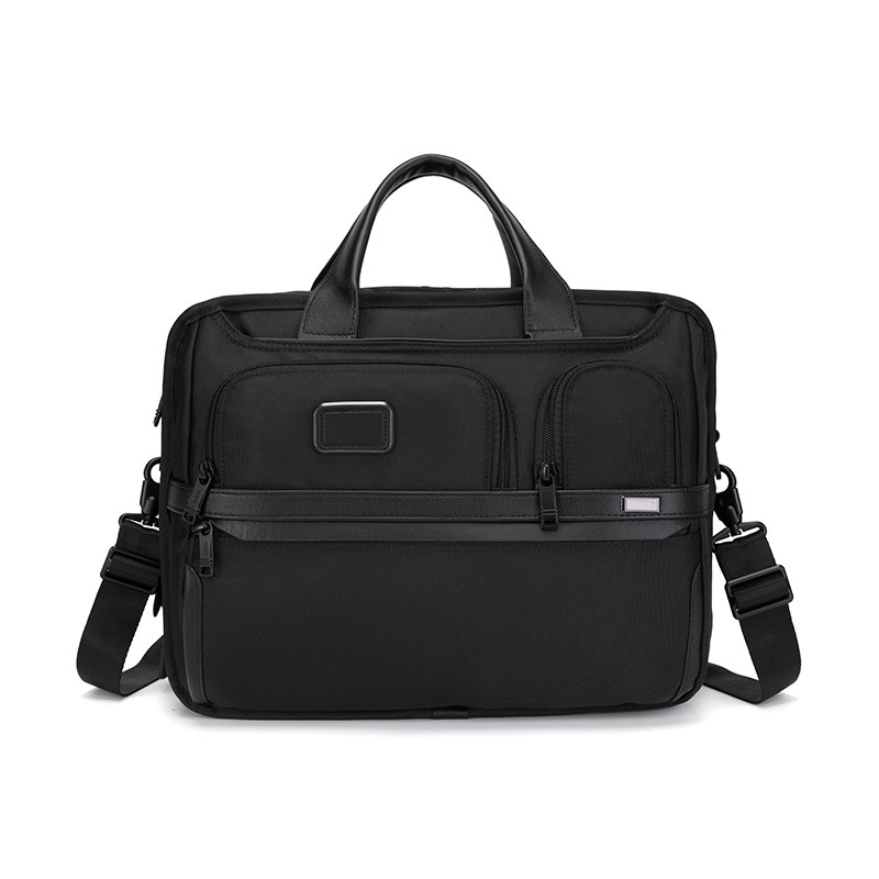 검은 얇은 섹션