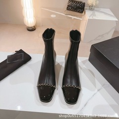 2024秋冬の新商品の小香香チェーンの編み物はハイヒールのショートブーツの羊の皮の太さと後のファスナーの女性の靴をつなぎ合わせます。