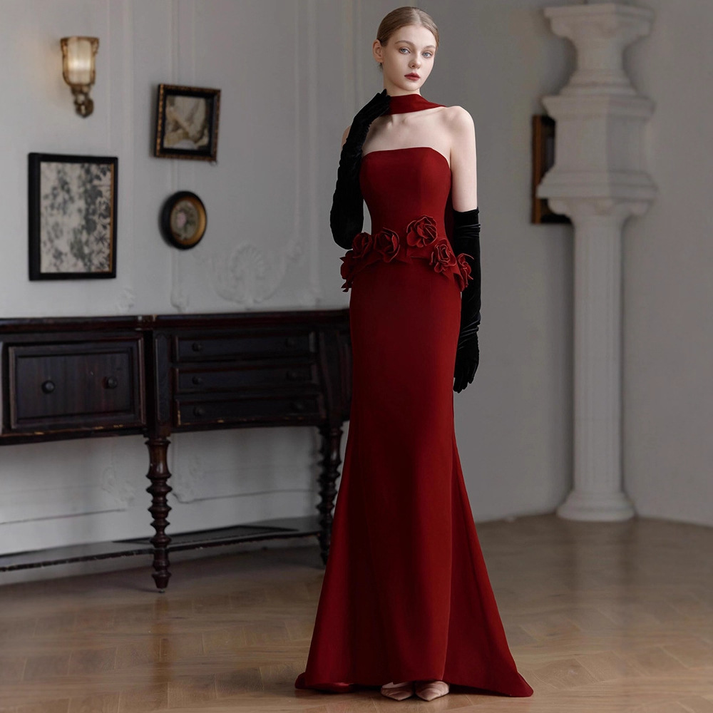 Bride's Toast Dress 2026 New Sexy Strapless Burgundy Wedding Homecoming Engagement Banquet Fishtail Dress