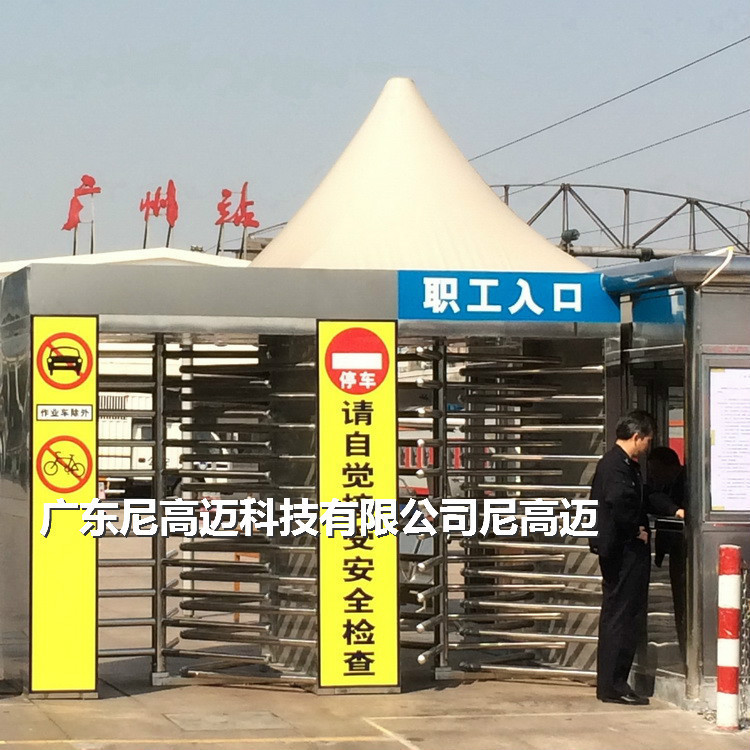 广州火车站单项出入通道全高门单向梳状门304不锈钢手动栅栏转闸