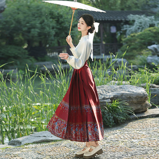Original jujube red makeup flower Ming woven gold yarn horse-faced skirt daily wear suit Chinese clothing women's 2025 spring engagement