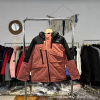 Зимний цвет с хлопковым капюшоном Детский куртка с капюшоном Пуховик Зимний выстрел Симпатичный детский пуховик