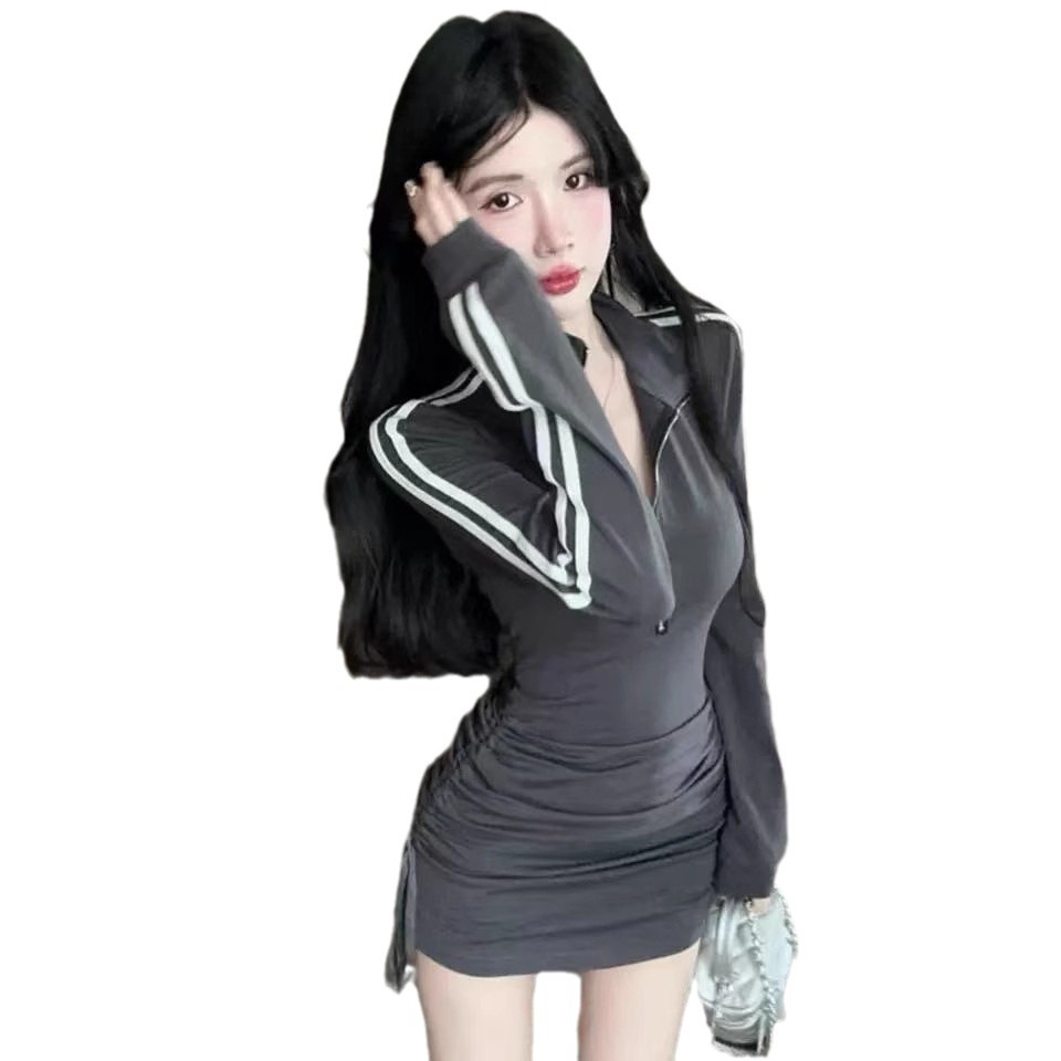 新型の香港風の小さい衆のpolo襟のファスナーの長袖のワンピースの女性のスポーツの風のギャルのしわの修身はヒップのスカートを包みます