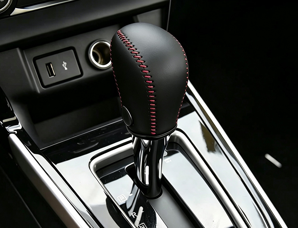 Leather car gear shift knob cover, hand-stitched, for Nissan 2012 New Sylphy, Qida, and Teana models. Also includes a handbrake cover and a gear shift cover
