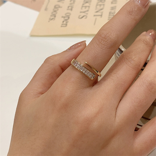 Niche design rhinestone open ring women's fashionable personalized index finger ring 2024 new fashion light luxury high-end sense
