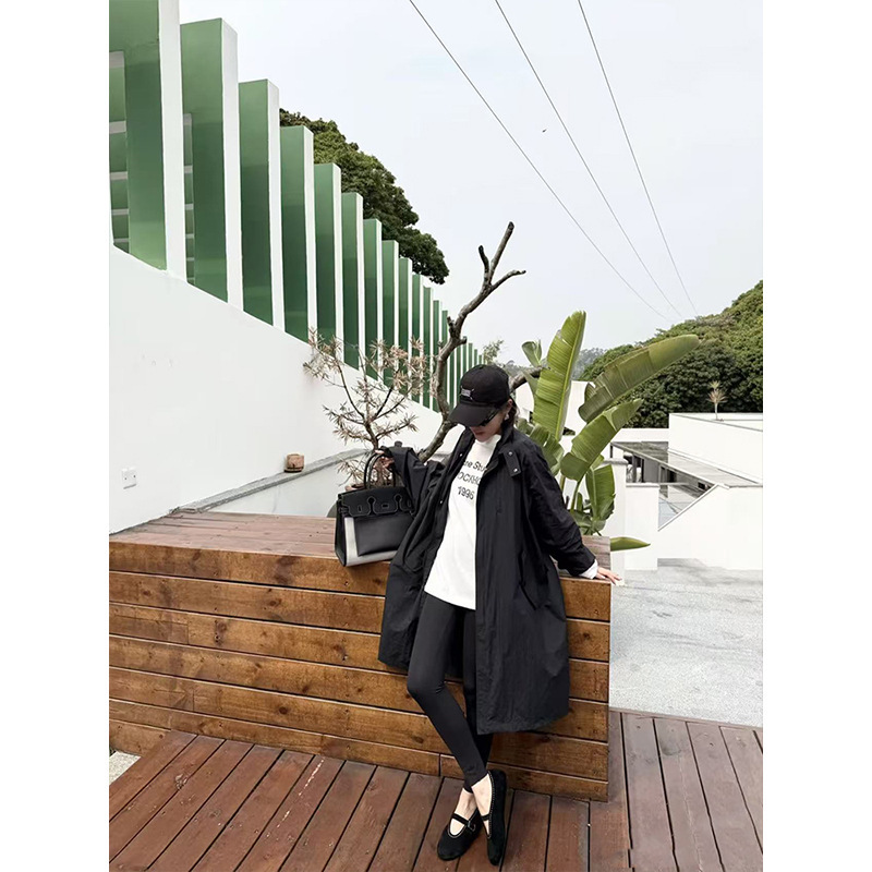 Re-Order Mm@ Polyamide Trench Coat in Navy Blue with Back Slit, Early Spring 2026 New Style, Lightweight Textured Sand-Washed Finish Re-Order Mm@ Polyamide Trench Coat in Navy Blue with Back Slit, Early Spring 2026 New Style, Lightweight Textured Sand-Washed Finish