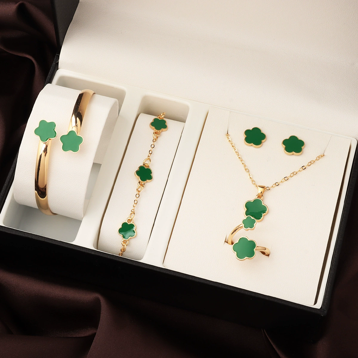 Тему горячая распродажа яркий ювелирный набор "Счастливый цветок сливы": колье, браслет, кольцо, серьги с пятилистным клевером