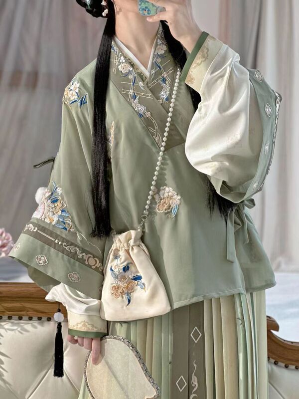 New rabbit you happy Ming Chinese clothing women's half sleeve collar shirt waist-length costume Super fairy performance antique Chinese clothing wholesale New rabbit you happy Ming Chinese clothing women's half sleeve collar shirt waist-length costume Super fairy performance antique Chinese clothing wholesale