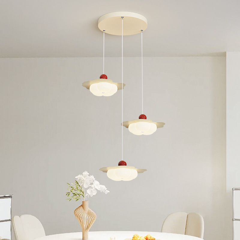 2024 nuevo estilo moderno minimalista frijoles creativos flores del dormitorio principal cama pequeña lámpara de cama