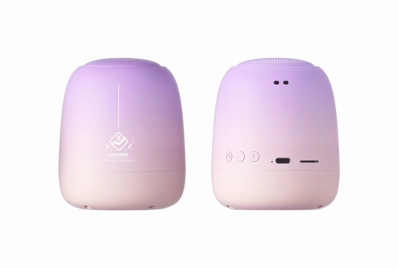 新型LIPUSEN A136は手綱を持っています。携帯スピーカーTWSの2機の接続tfカード機能を移動します。|undefined