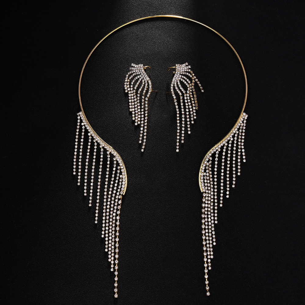 Amazon venta caliente set de joyería frillera simple clavícula de diamante pendientes de moda set de joyería mujer