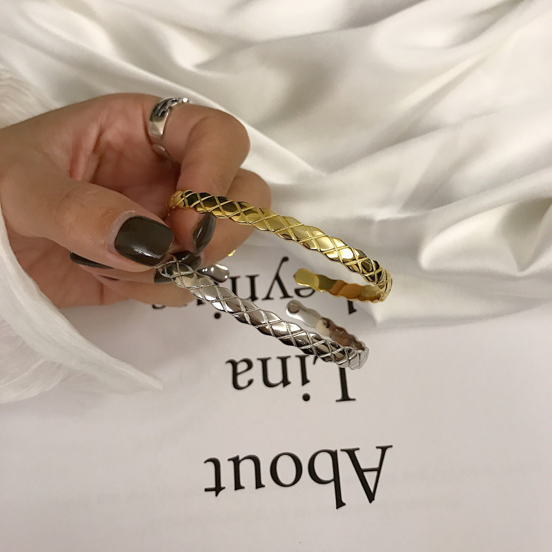 Fashion Rhombus Titanium Steel Plating Bangle 1 Piece