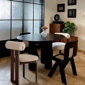 电脑桌;搁板、壁架;书架