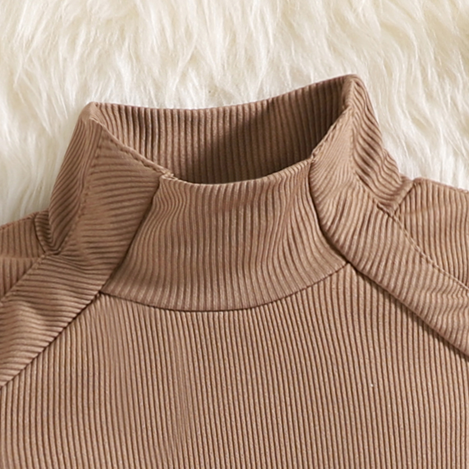 Treasure salary children's clothing autumn high collar ruffle design long sleeved bird pattern shorts with belt set_voghion.com