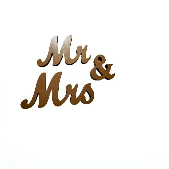 起爆したBlessed木製アルファベットの置物の新型MR & MR男の子の女の子のロゴの英語アルファベットの置物|undefined