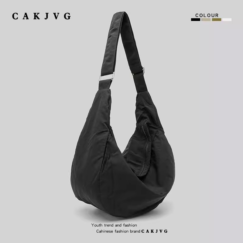 2026 New Korean Style Trendy Brand Ultra-Light Unisex Crossbody Shoulder Bag Large Capacity Waterproof Nylon Dumpling Bag