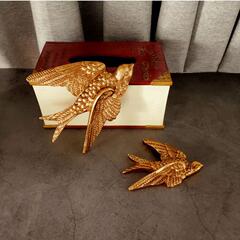 Directly supplied European retro aged resin swallow wall hanging picture wall home bedroom entrance hall famous wall hanging decorations