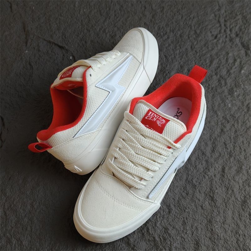 Zapatos de lona blancos para mujeres, zapatos de skate de lazos de suela gruesa, zapatos de mujer, zapatos blancos al por mayor para mujeres