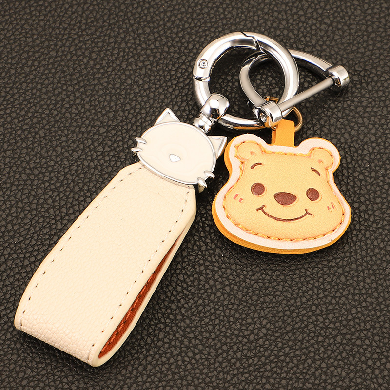 Macaron color gato cuerda de mano llavero de coche colgante de oso de fresa colgante de llavero de oso de cuero de alta calidad colgante de llavero de oso Pooh
