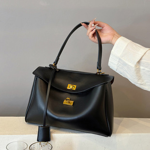 French High-end Texture Soft Top Tote Bag Women's Simple Large Capacity Elegant Underarm Shoulder Bag Commuter Crossbody Bag