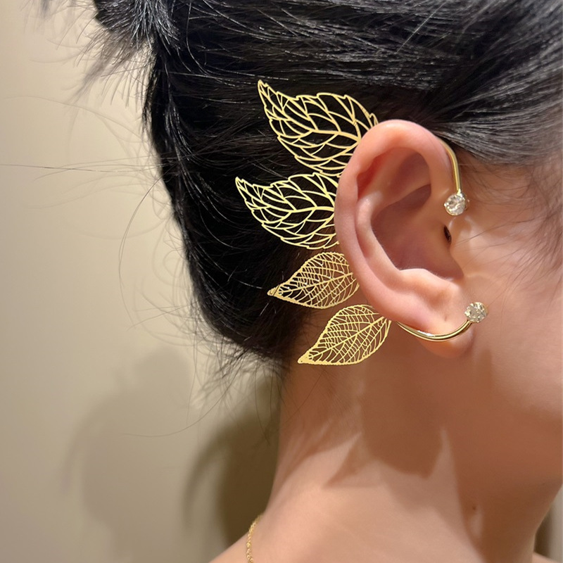 Femmes Style De Fée Feuille Le Cuivre Pas D'incrustation Des Boucles D'oreilles Évider Clip Et Manchette Boucles D'oreilles display picture 2