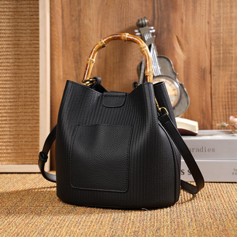 2024 New Casual Versatile Cowhide Single Shoulder Bucket Bag for Women's Fashion and Atmosphere Genuine Leather Handbag Manufacturer Direct Sales