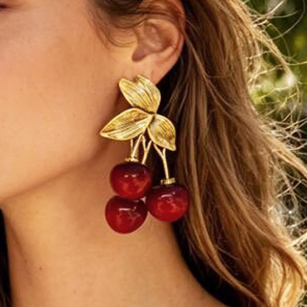 Elegant retro earrings