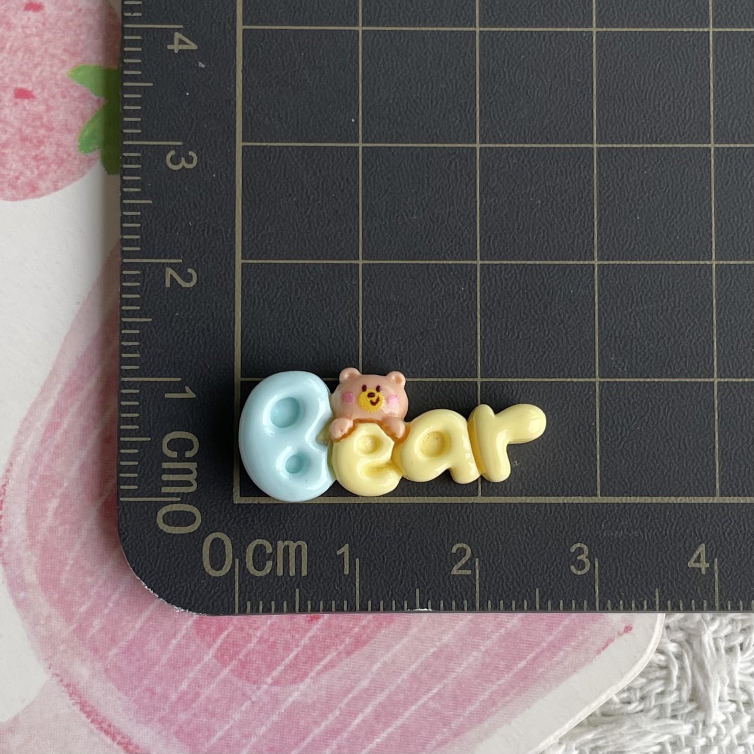 カラー英語アルファベット樹脂アクセサリーsmile字カードヘアクリップキーホルダー携帯ケースアクセサリー手作り