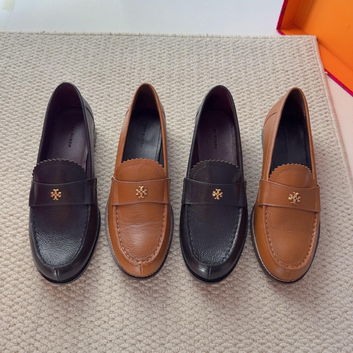 Qadın düz altlı ayaqqabı, yumşaq dəri loafer, yuvarlaq burun
