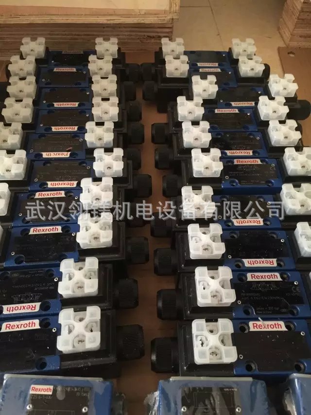 德国力士乐比例阀R900969938	4WRZE16W8-100-70/6EG24N9ETK31/A1D