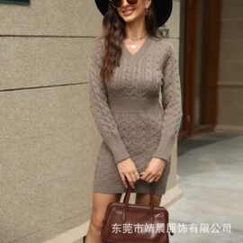 甜辣连衣裙亚马逊跨境针织女装秋季连衣裙性感紧身V领麻花包臀裙