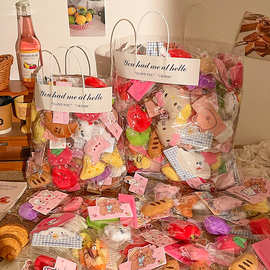 小红书婚礼抛洒娃娃毛绒钥匙扣可爱公仔生挂件小礼品摆摊赠送玩偶