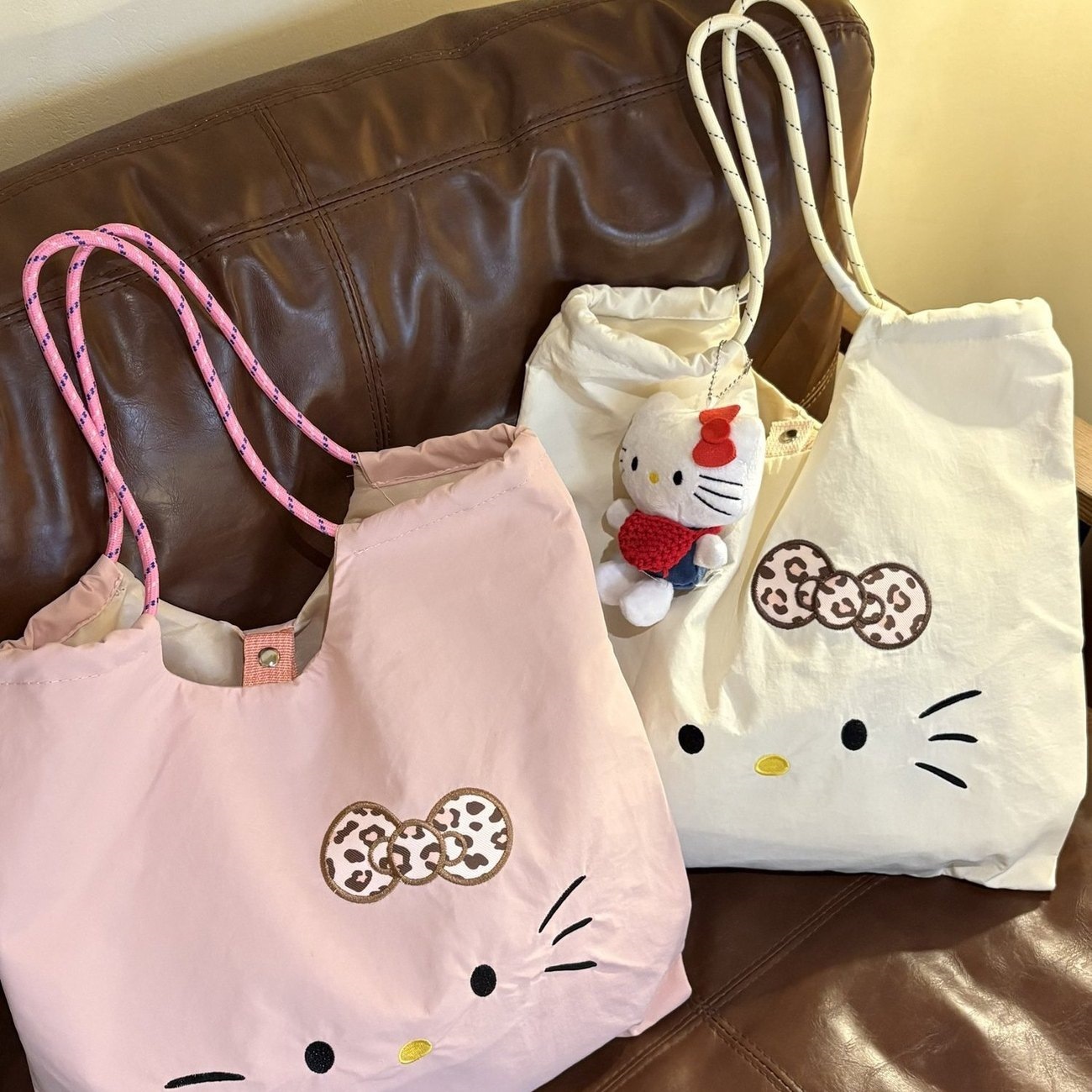 New Japanese-style KT large-capacity tote bag with cartoon embroidery, suitable for daily commuting, Korean-style, simple and versatile, J9
