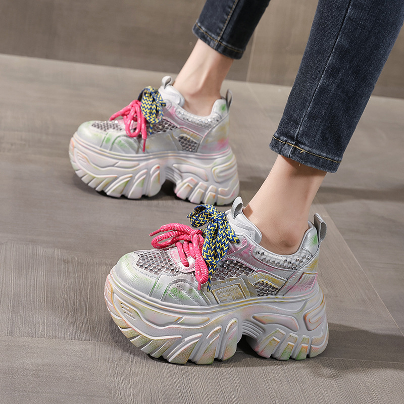 Giày sneaker nữ đế dày tăng chiều cao phong cách thể thao mùa hè — màu hồng