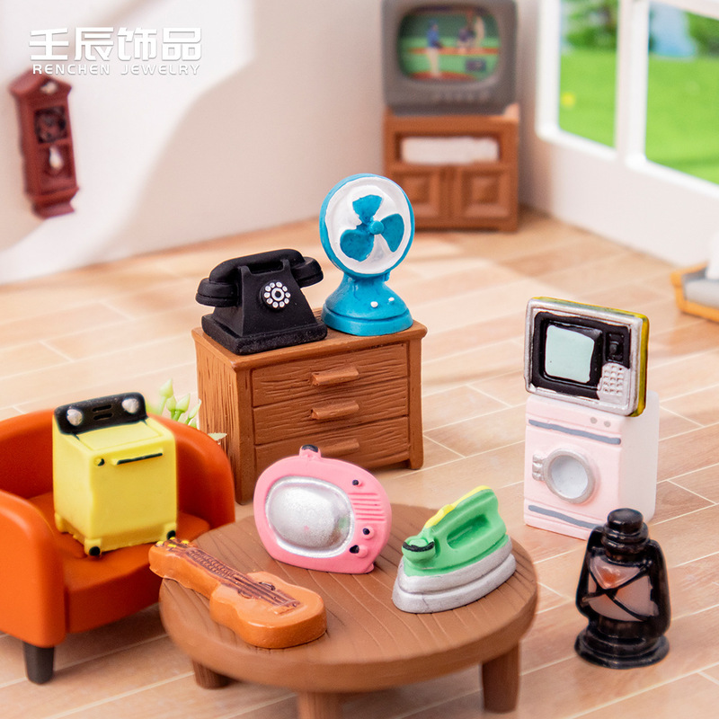 Simulation Retro Home Appliances TV Radio Micro Landscape Mini Ornaments Doll House Decoration DIY Resin Accessories Simulation Retro Home Appliances TV Radio Micro Landscape Mini Ornaments Doll House Decoration DIY Resin Accessories