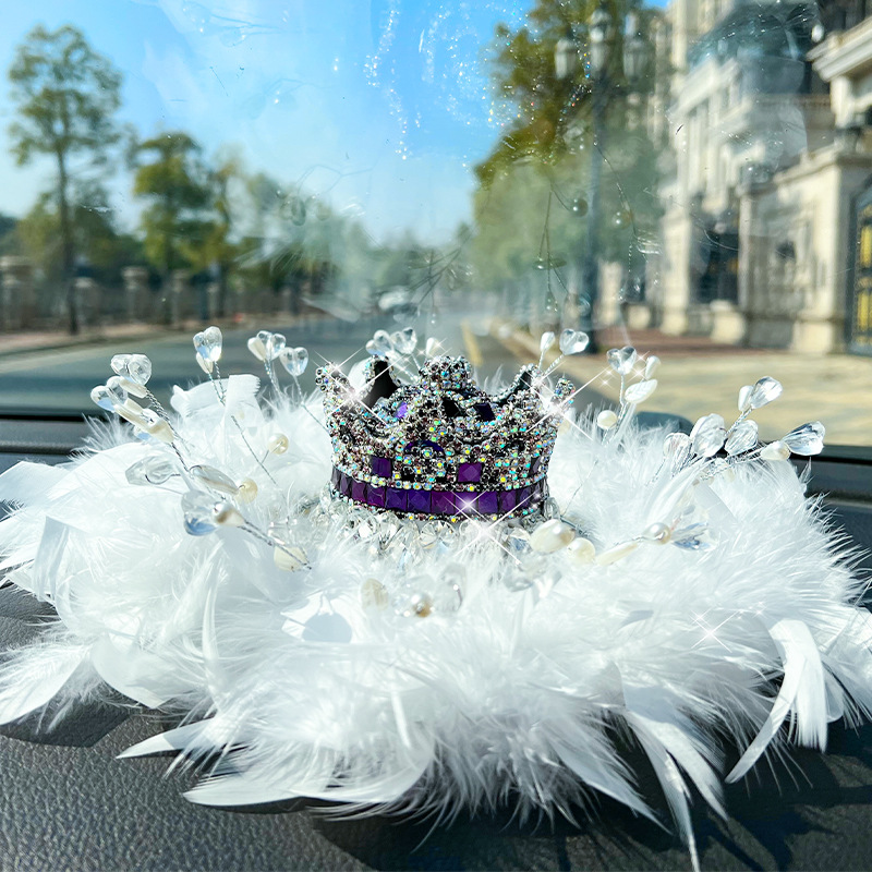 Nuevos adornos para automóviles, accesorios para automóviles, coronas de diamantes, perfumes, decoraciones de aromaterapia para automóviles, suministros para automóviles nuevos para niñas