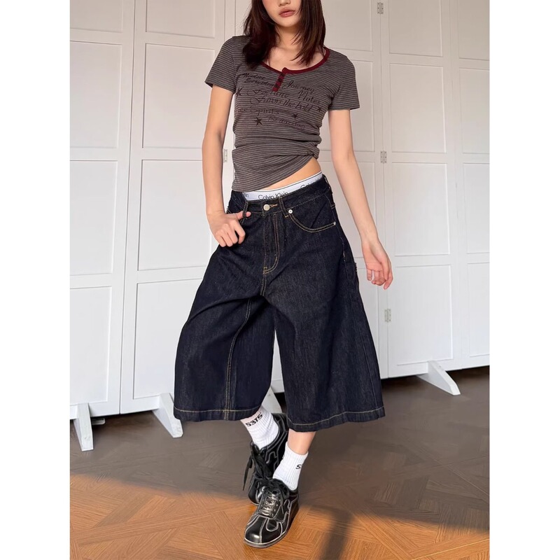 American retro high street loose casual straight denim shorts for men and women, loose and slimming wide-leg cropped pants American retro high street loose casual straight denim shorts for men and women, loose and slimming wide-leg cropped pants