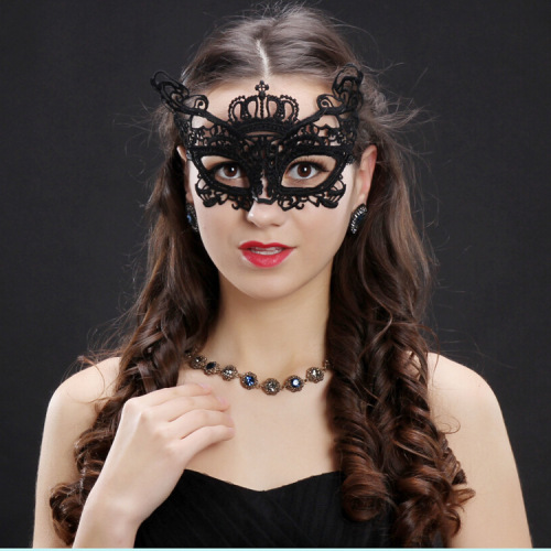 New lace mask hollow fursuit Halloween Christmas supplies masquerade eye mask party props wholesale