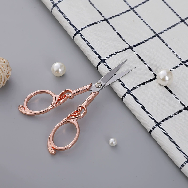 Retro Loan Plum Cut Handmade Paper -cutting Process Small Scissors Flower Word Embroidered Treasure Launch Beauty Small Scissors