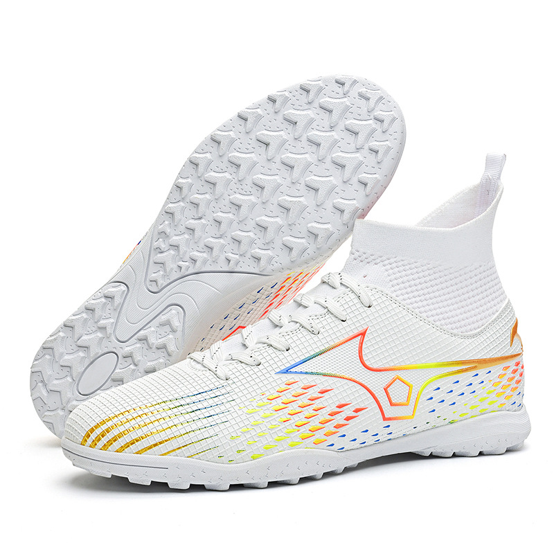 Nuevos zapatos de fútbol transfronterizos para hombres y mujeres de alto nivel estudiantes adultos competición del campus zapatos de entrenamiento de clavos rotos un alquiler