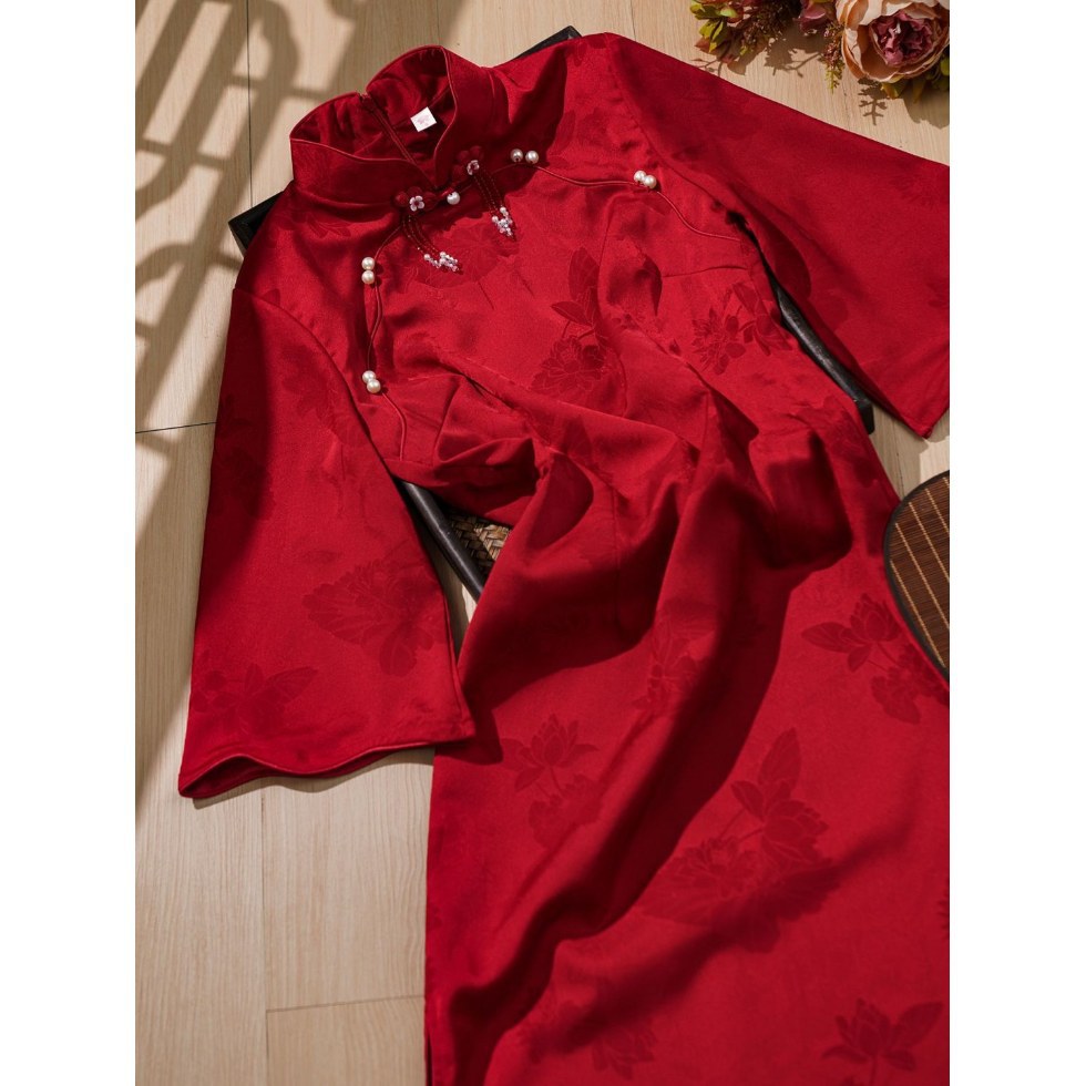 New Chinese-Style Red Inverted Large-Sleeve Engagement Improved Cheongsam for Petite Brides, Wedding Toast Dress, Elegant Slim-Fit Dress