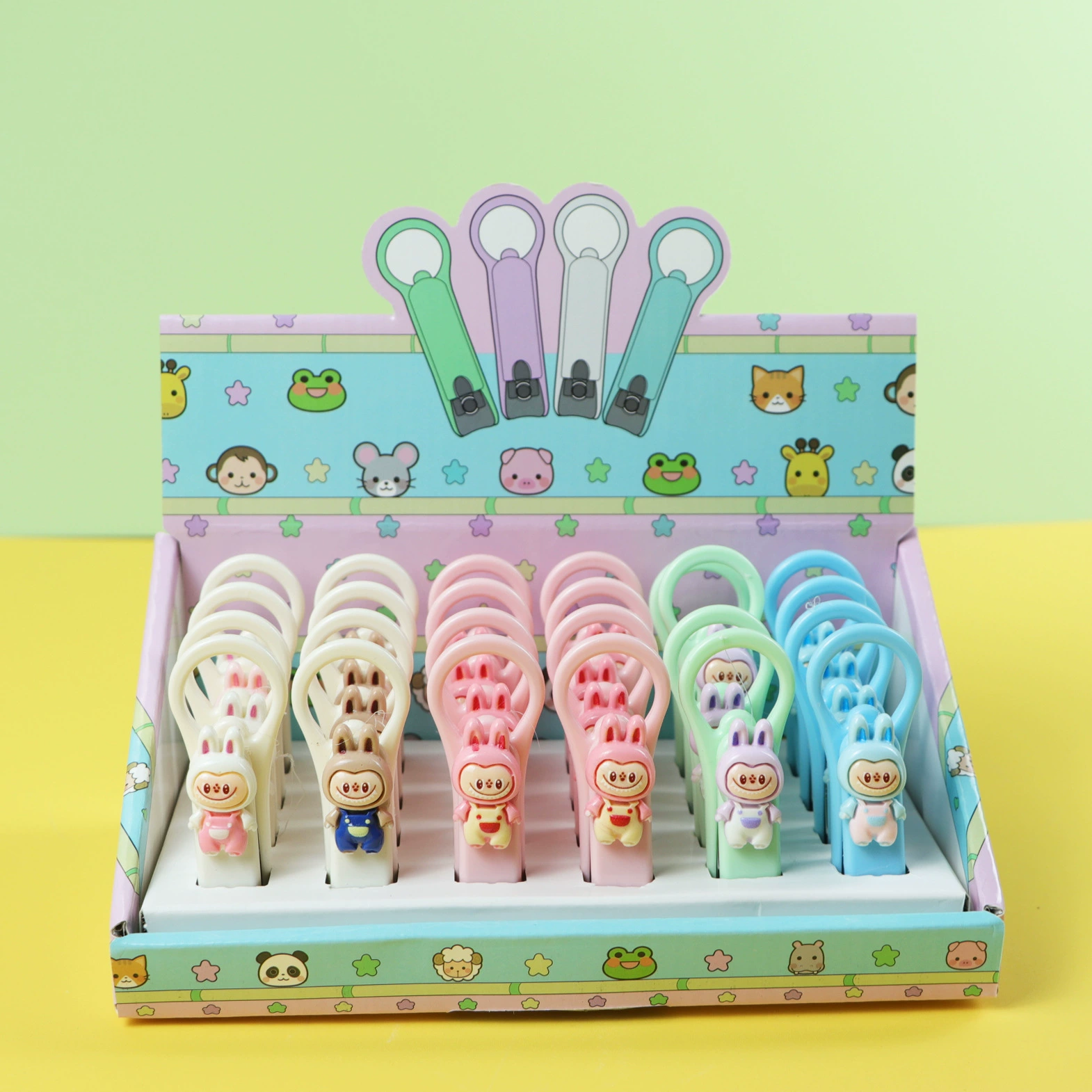 Милые мультяшные кремовые кусачки для ногтей, креативные складные кусачки для ногтей для девочек, маникюрные кусачки для ногтей с защитой от брызг