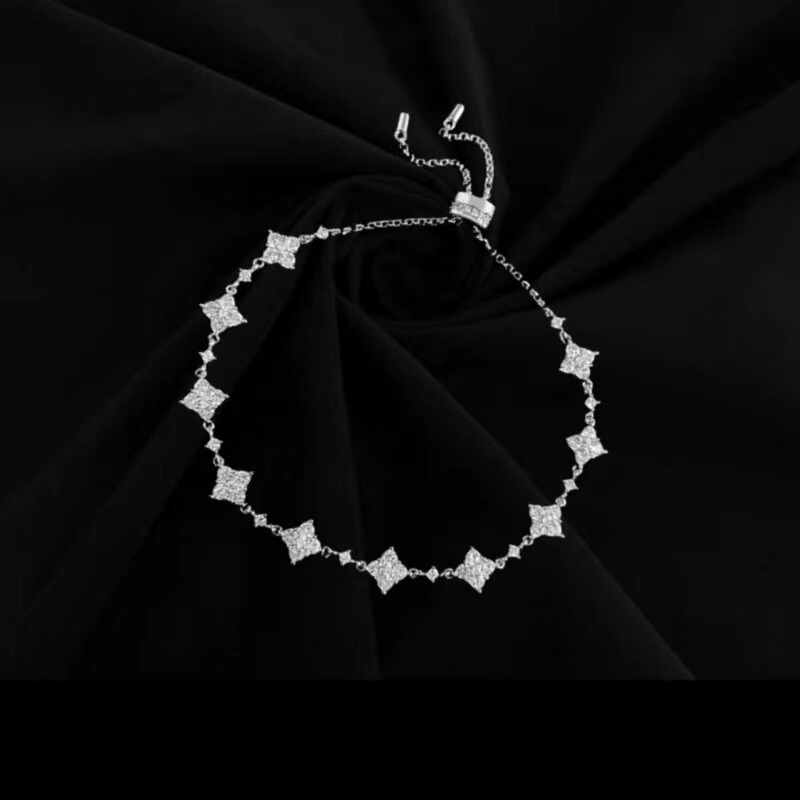 European and American Shining Four-leaf Clover Bracelet Girl's Diamond Meteor Bracelet All-match Adjustable Star Bracelet Elegant Fashion