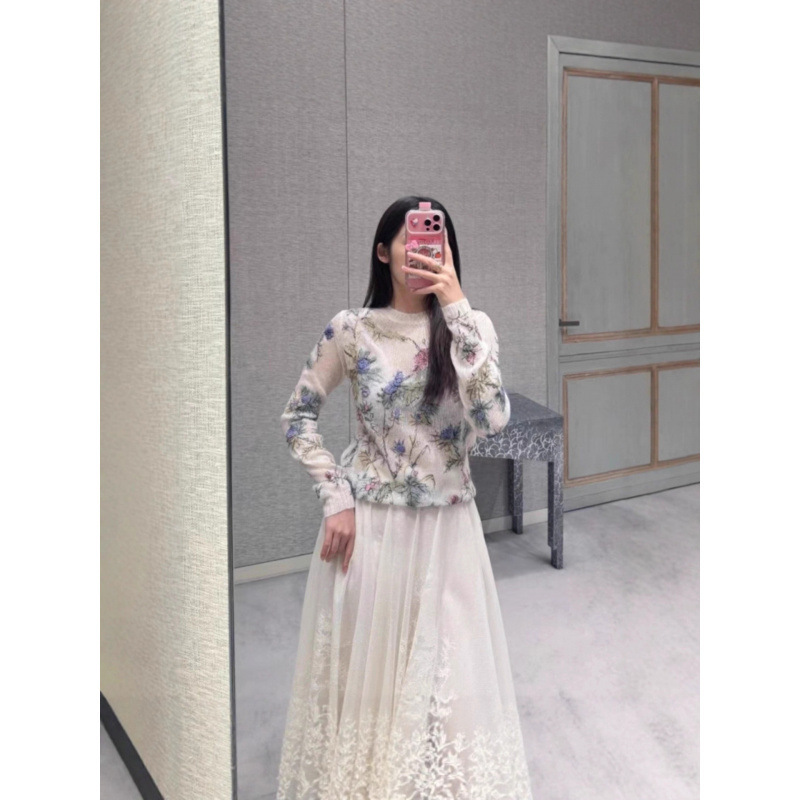 Shenzhen Nanyou Haute Couture 25 Autumn and Winter New Scottish National Flower Plant Flower Letter Embroidered Mohair Top