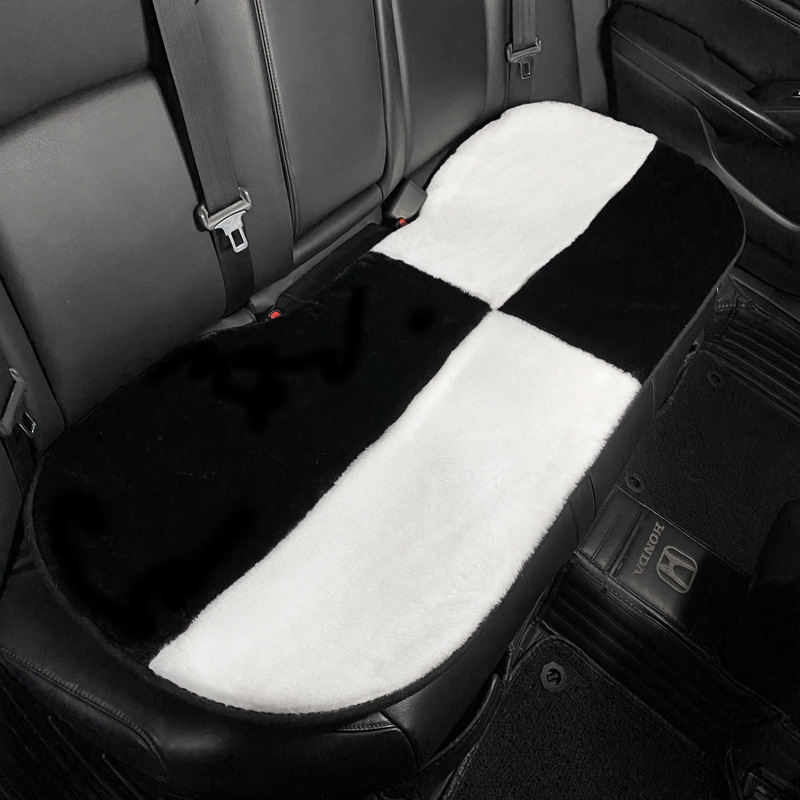 車のクッションの車のクッションの冬の車内の通気性の車のクッションの一枚の後ろの列の小さい腰のネットのネットのクッションのぬいぐるみの女神|undefined