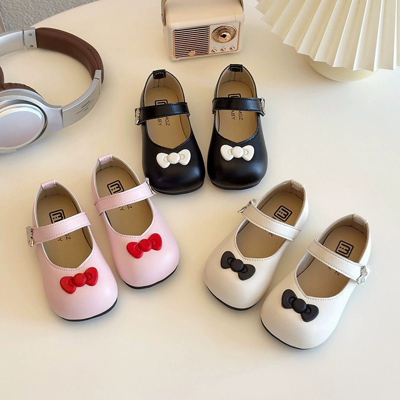 Маленькие кожаные туфли для девочек 2025 весна и осень новые детские туфли для девочек