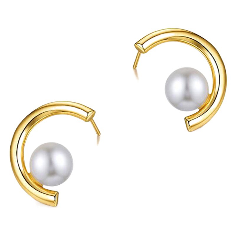 Pendientes de perlas en forma de C de plata esterlina 925 medio anillo de plata en forma de C Pendientes de perlas de moda europea y americana de diseño geométrico simple de las mujeres temperamento versátil