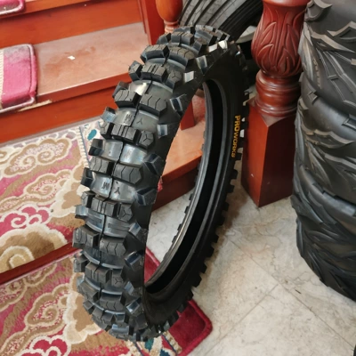 Yolsuzluq şinləri Tires 110/90-19 Mountain Bike