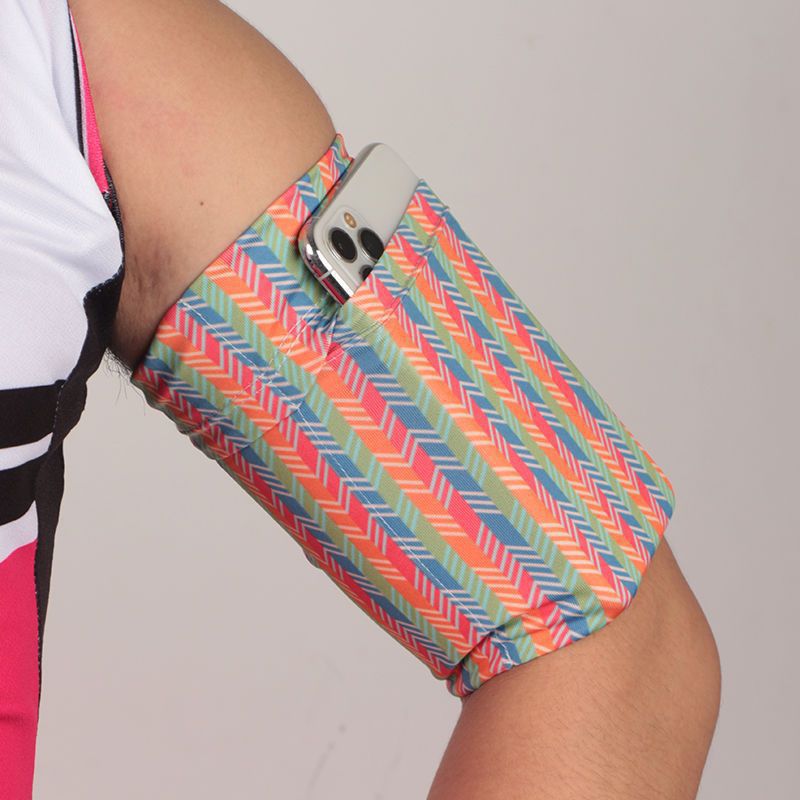 Outdoor sports elastic skin-fit mobile phone arm bag for men and women, essential arm pouch for running, fitness, and marathon